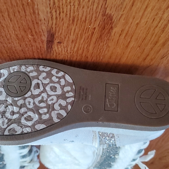 Justice size 5 boots - Picture 2 of 7